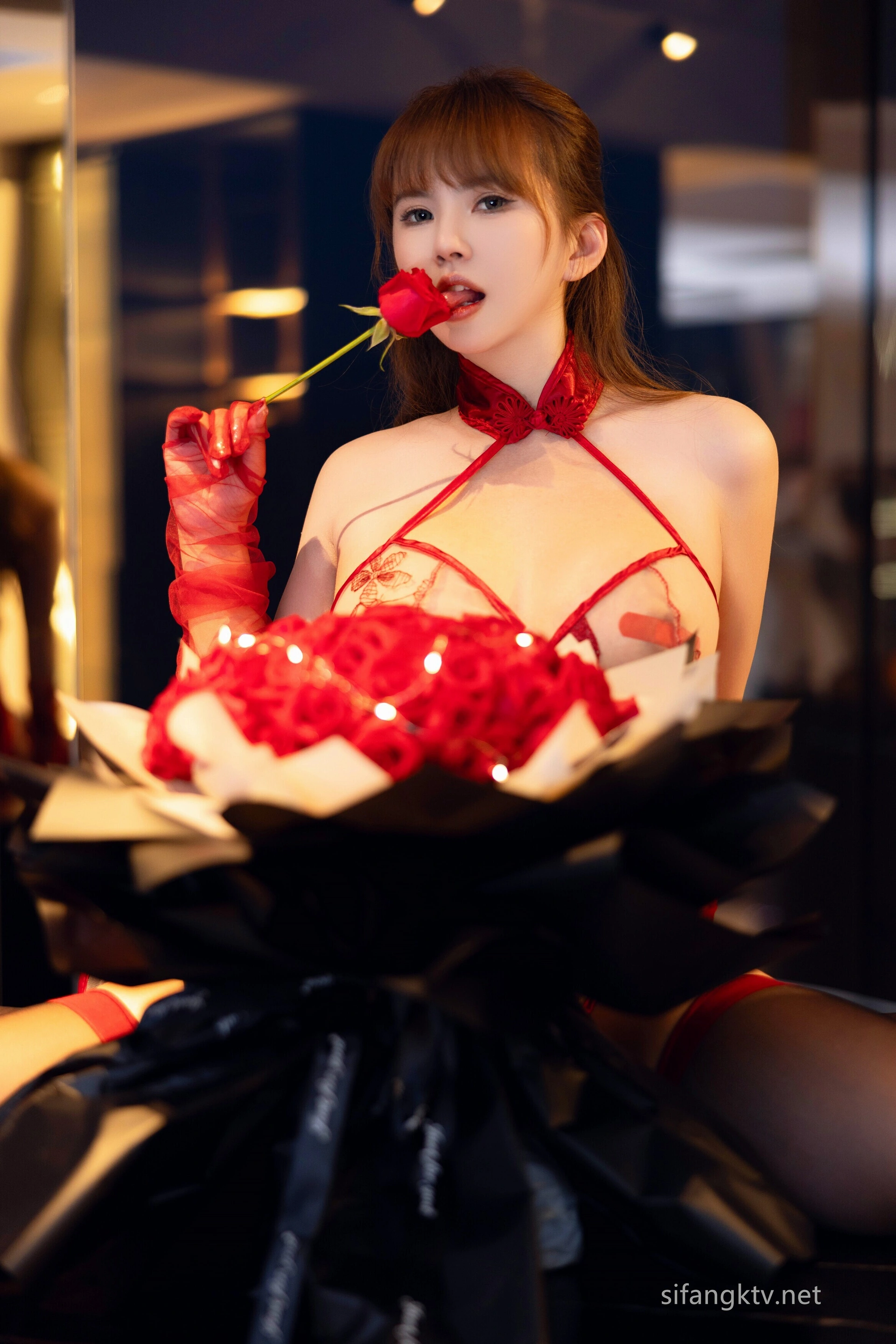 张思允 微蜜圈 – NO.013 烈焰玫瑰房车服务 2